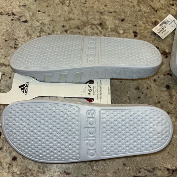 Adidas Adilette slides NWT - Picture 6 of 8